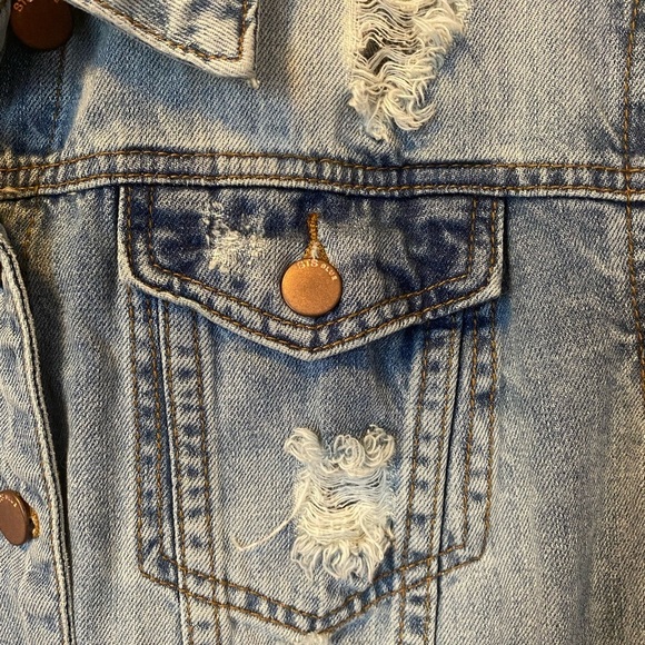 STS Blue Women’s Distressed Jean Jacket, Size XS - Picture 9 of 10